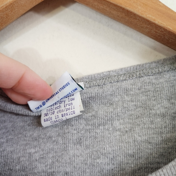 Universal Studios y2k Cat in the hat fitted baby Tee - Picture 4 of 5